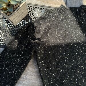 Gold Detailed Knit Sweater 🤍